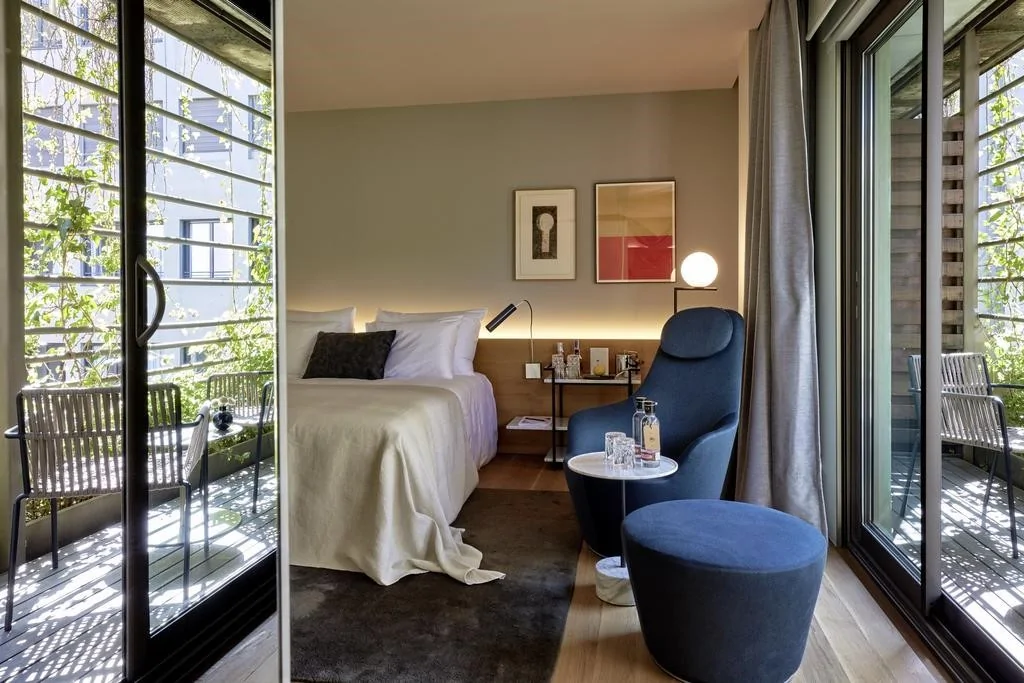 Hotel Series : Simmons et le SIR Victor de Barcelone
